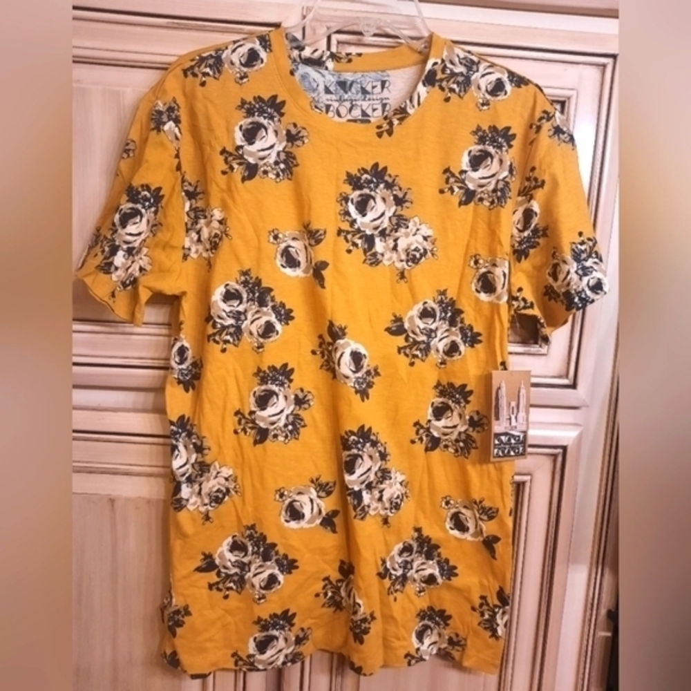 Knicker Bocker Floral Print‎ Tshirt! Medium NEW - Mustard Yellow